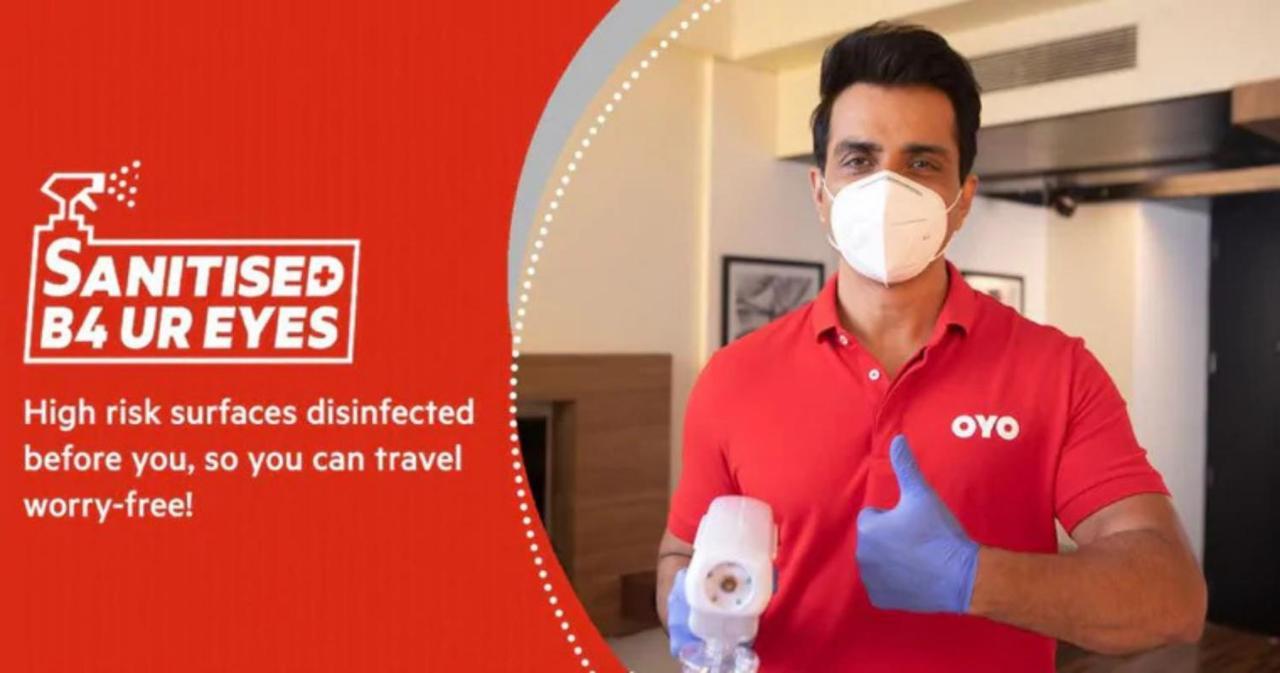 Vaccinated Staff - Capital O 13823 Hotel Praveen International Ulhasnagar Екстер'єр фото